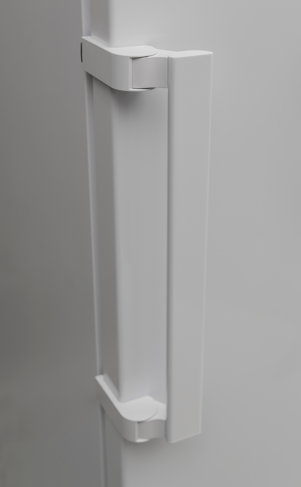 SHARP SJ-SC41CHXWE-EU 60cm NF Upright Freezer