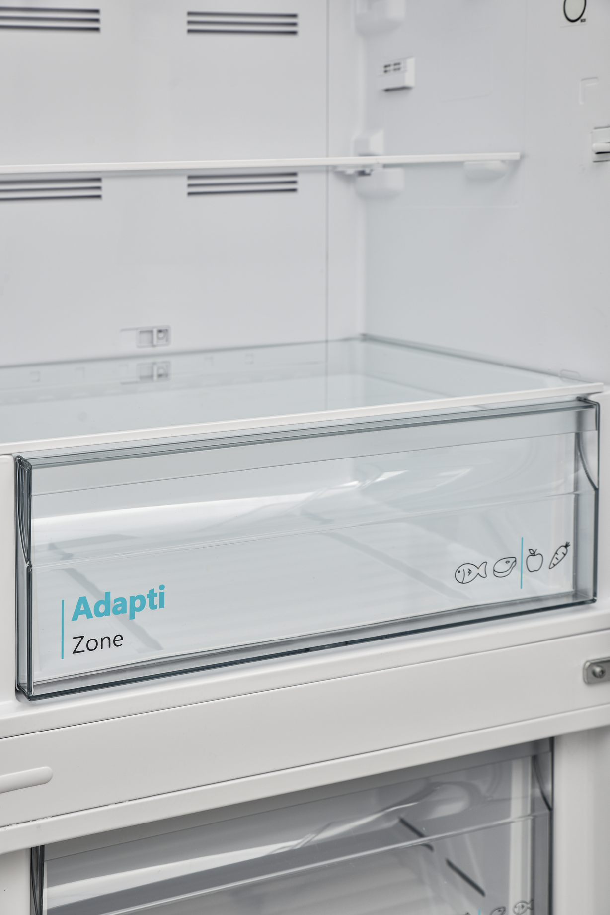 SHARP SJ-FBA09ITXPE-ES 60cm NF Fridge-Freezer