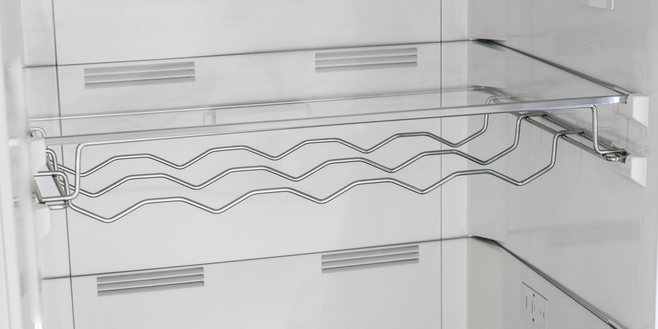 SHARP SJ-TE435M4W-EU 70cm NF Double Door