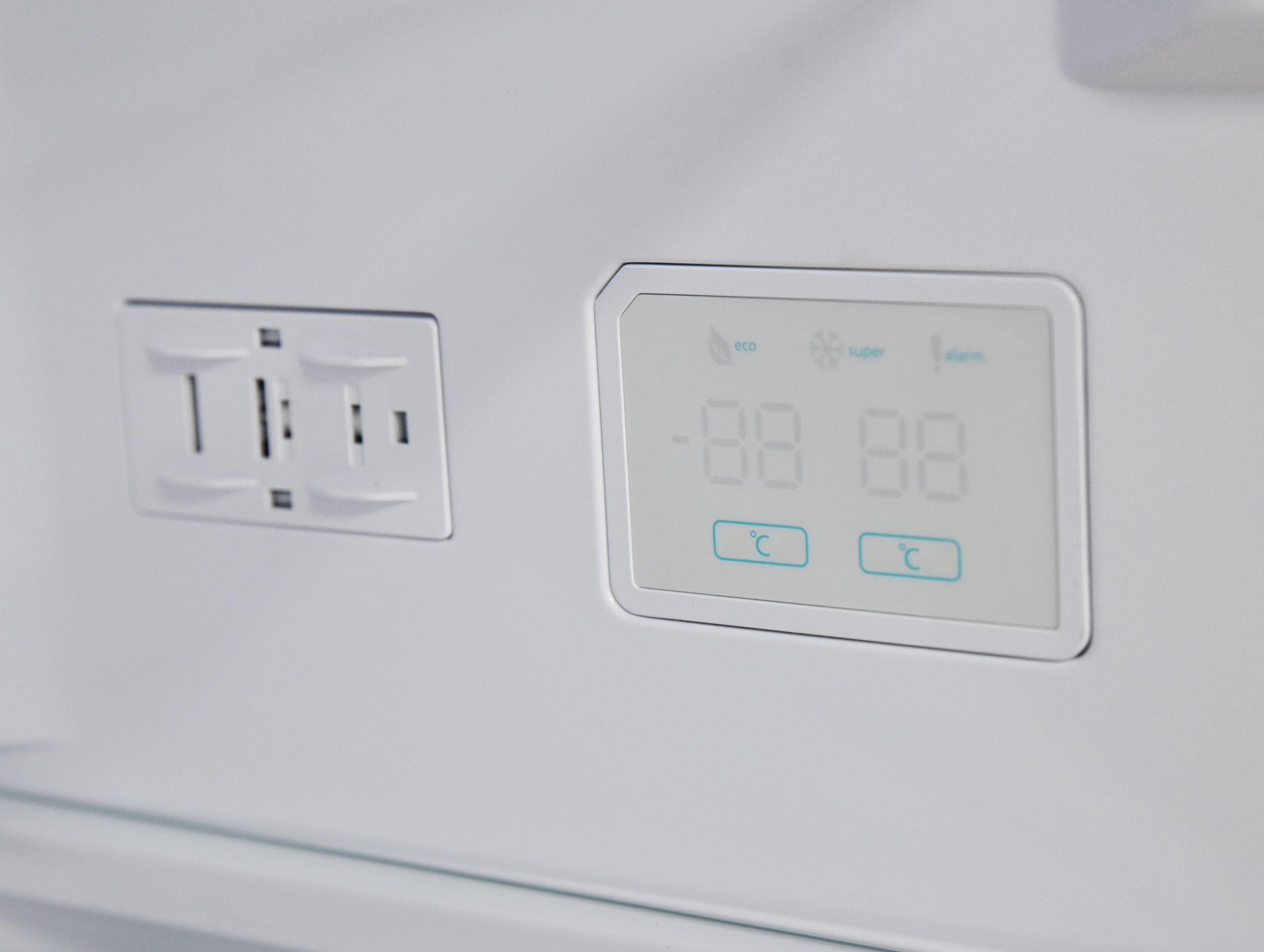 SHARP SJ-NBA11DMXWE-EU 60cm NF Fridge-Freezer