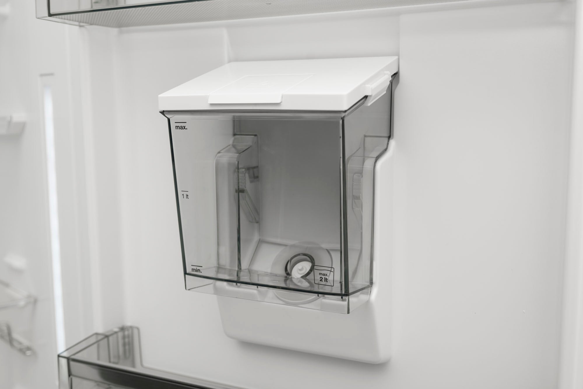 SHARP SJ-LC41CHDWE-EU 60cm Single Door Refrigerator